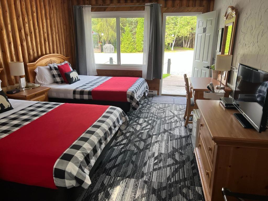 וואווה Mystic Isle Motel מראה חיצוני תמונה