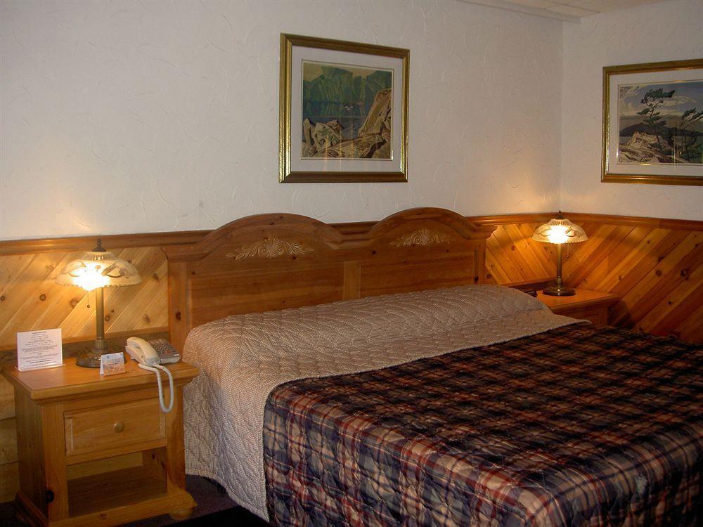 וואווה Mystic Isle Motel מראה חיצוני תמונה